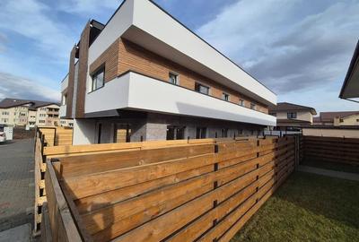 Duplex cu 4 camere cu Canalizare în Florești - 3