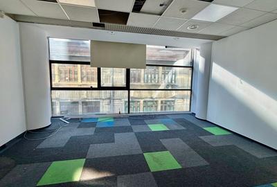 Birou, de 102 mp, în P-ța Universității - 7
