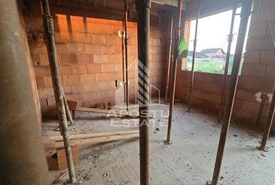 Casă cu 4 camere cu Canalizare în Șag - 2