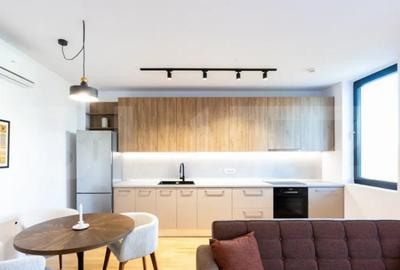 Apartament cu 2 camere decomandat în Take Ionescu