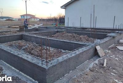 Casă cu 3 camere cu Teren 87 Mp în Sânmartin
