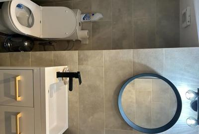 Casă cu 4 camere în Central - 2