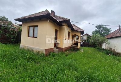 Casă individuală cu 4 camere cu Teren 1572 Mp în Dărmănești - 2