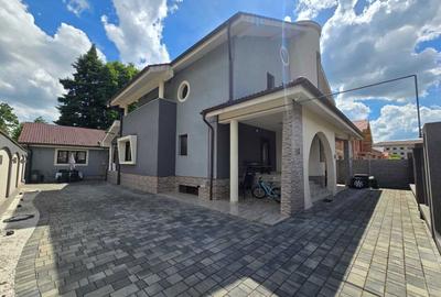 Casă cu 4 camere în Central - 3