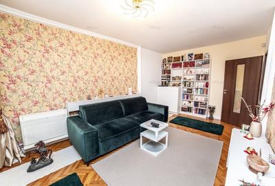 Apartament cu 3 camere decomandat, mobilat în Tineretului