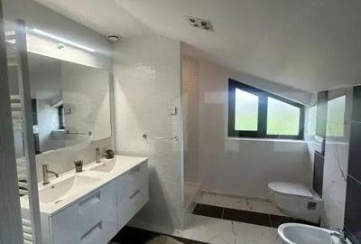 Casă cu 5 camere cu Teren 1600 Mp în Central - 9