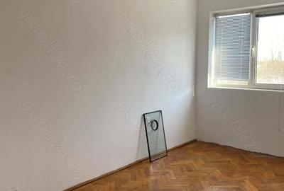 Agentia imobiliara VIGAFON vinde apartament 3 camere Nord-Cameliei Agentia imobiliara VIGAFON vinde apartament 3 camere Nord-Cameliei - 4