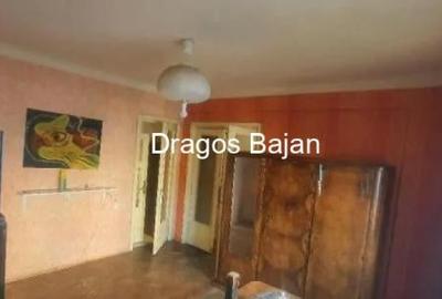 Apartament cu 3 camere în Calea Călărașilor - 2