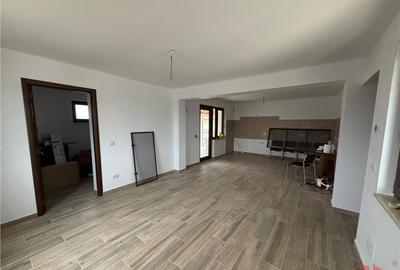 Vila deosebita Parter Mansarda de in Odobesti - 1