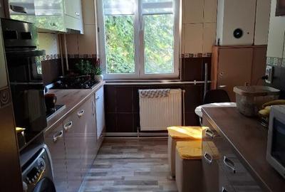 Apartament cu 4 camere decomandat în Brâncoveanu - 4