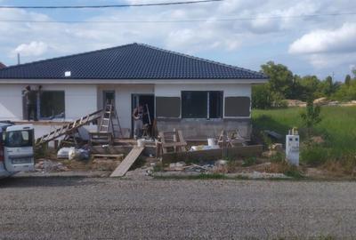 Casa noua la CHEIE cu 4 camere 2 bai si 660 mp teren in Lazuri - 4