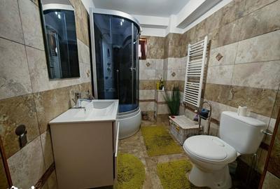 Casă cu 5 camere cu Teren 670 Mp în Central - 13