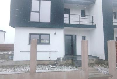 Casă cu 3 camere cu Teren 110 Mp în Central - 4