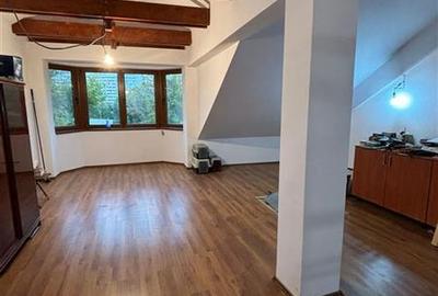 Casă cu 6 camere cu Canalizare în Colentina - 18