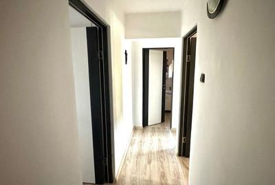APARTAMENT 4 CAMERE ,ZONA OBOR ,ET 3/3 - 5