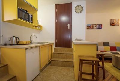 Apartament semidecomandat în Schei - 6