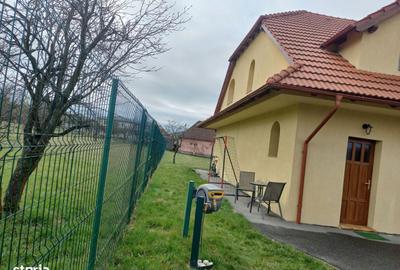 Casă cu 5 camere cu Teren 1400 Mp în Groși - 18