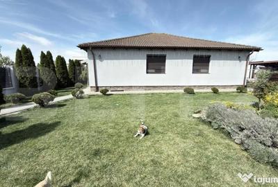 Casă cu 4 camere cu Teren 1105 Mp în Vetiș - 11