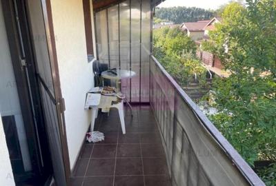 Casă cu 4 camere cu Teren 100 Mp în Domnești - 1