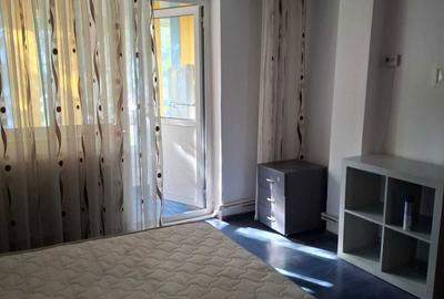 Garsonieră decomandată în Central - 7