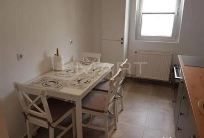 Apartament cu 3 camere decomandat în Central - 9