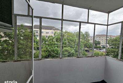 Apartament cu 4 camere decomandat în Decebal - 2