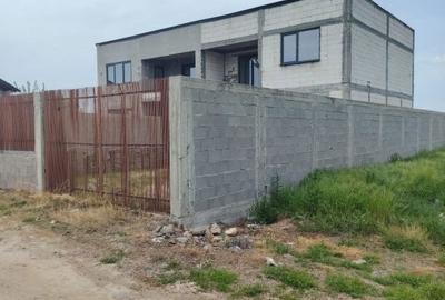 Casă cu 4 camere în Albești - 2