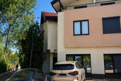 Duplex cu 8 camere cu Canalizare în Central - 5