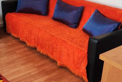Apartament cu 2 camere decomandat în Între Lacuri