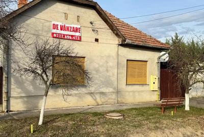 Casa de vanzare in Nadlac ,670 suprafata totala - 5