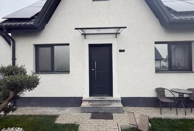 Casă individuală cu 3 camere cu Canalizare în Hemeiuș - 1