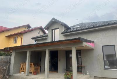 Vand Casa cu mansarda - 2