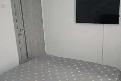 Apartament cu 3 camere semidecomandat în Apusului - 1