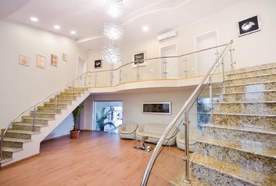 Reședință privată de lux cu vedere panoramică la lac – în inima Biosferei Delta - 1