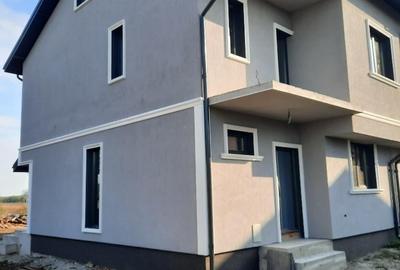 FARA COMISION in Bacu aproape de padure casa cu 4 camere 3 bai P+1+M LA CHEIE - 5