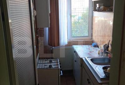 Apartament mobilat, 40 mp, zona Micro 11 - 6