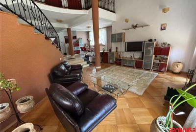 Casă cu 9 camere cu Teren 506 Mp în Ultracentral - 8