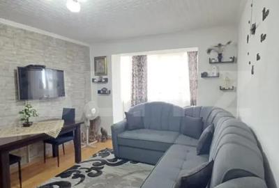 Apartament cu 3 camere semidecomandat în Central - 4