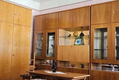 Casă cu 3 camere cu Teren 659 Mp în Central - 2