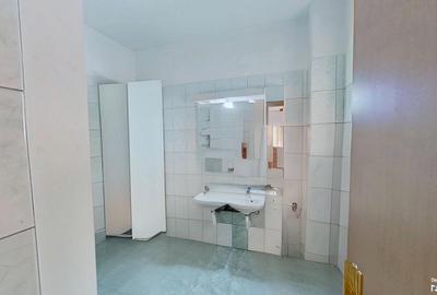 Casă cu 10 camere cu Canalizare în Barbu Văcărescu - 18