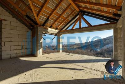 Pensiune/Vilă la roșu P+E+M în Sărata - 25