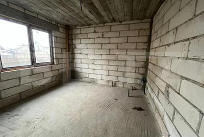 Casă cu 6 camere cu Teren 500 Mp în Central - 4