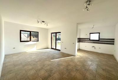 Duplex cu 3 camere cu Canalizare în Sânmihaiu Român - 1