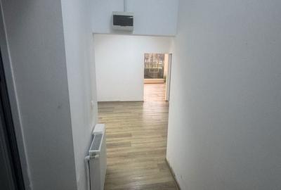 Spațiu comercial, de 72 mp, în Ultracentral - 7