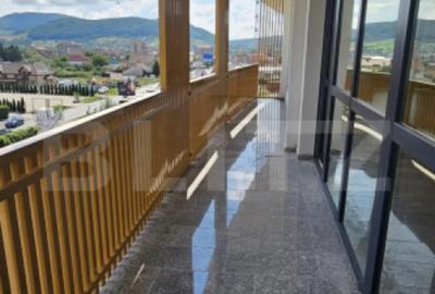 Spațiu comercial, de 2,351 mp, în Central - 8