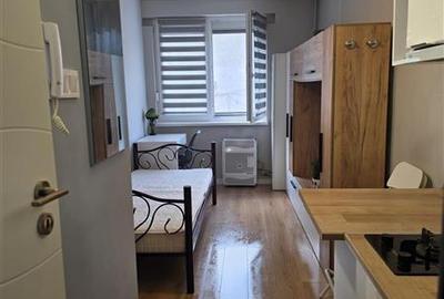 Garsonieră nedecomandată în 7 Noiembrie - 2