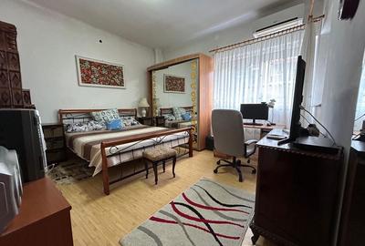 Casă cu 3 camere în Central - 1