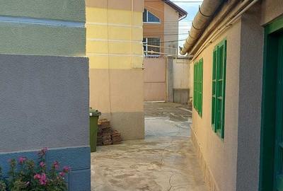Casă cu 4 camere în Central - 2