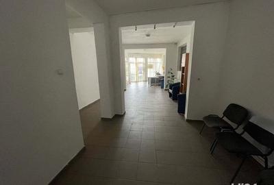 Casă cu 5 camere cu Teren 100 Mp în Central - 6