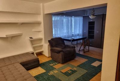 Apartament cu 3 camere decomandat în - 4